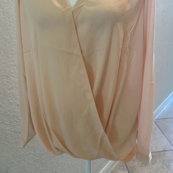 Krisa Women's M Surplice Long Sleeve Blouse Ballet Pink Crossover Wrap Top New - Picture 4 of 11